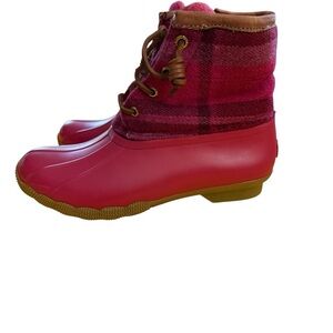 Sperry Saltwater‎ Plaid Wool Duck Boot, Pink, Size 5